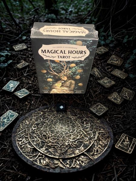 Hovedbilde Magical Hours Tarot